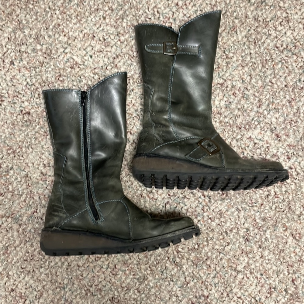 Fly London boots - Picture 3 of 8